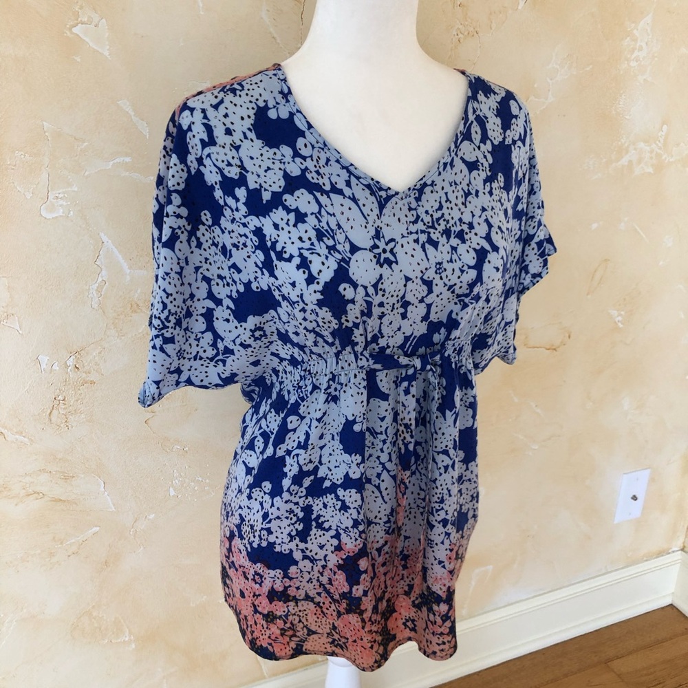 Cabi style #891 Ombré Floral Dolman Sleeve Top